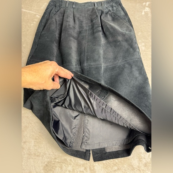 Vintage Black Leather Suede Pencil Skirt size 2/25 Chaus Straight Petite Women's - Picture 6 of 12